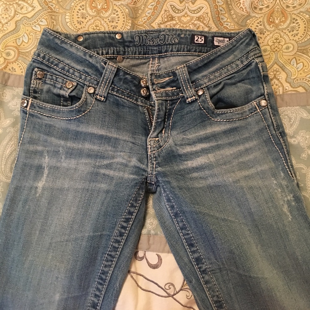 MISS ME light wash jeans!🎉